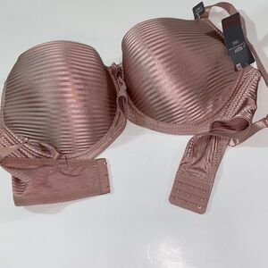 Body Embrace Striped Pink Bra Women’s Size 42 D